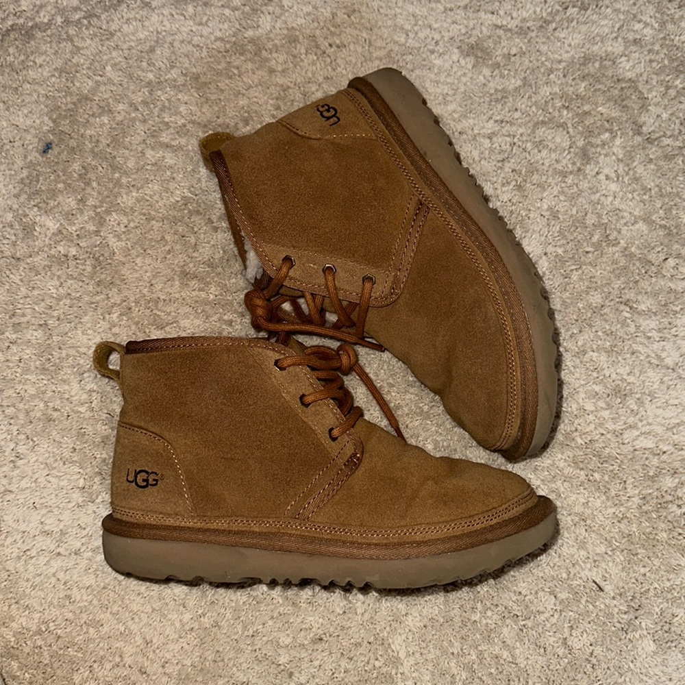 Chestnut Ugg Neumel